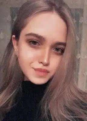 Полина